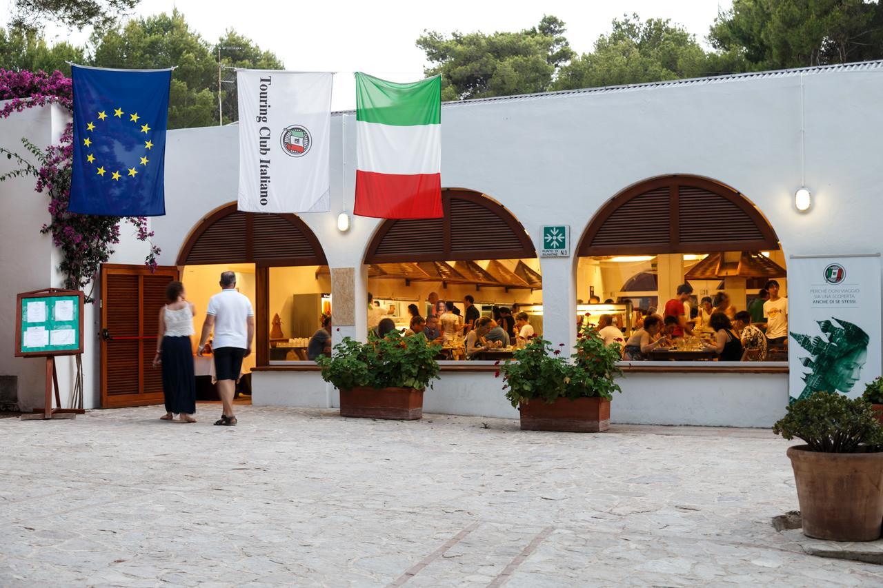Touring Club Italiano - Isole Tremiti Hotell San Domino Exteriör bild